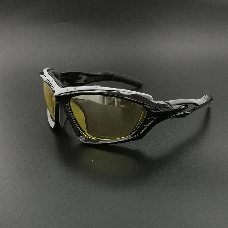 Polarized Sports Sunglasses SF2220 with UV protection, perfect for cycling. Durable and lightweight eyewear ideal for outdoor activities.